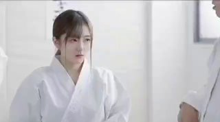 希伯特操绿帽大哥的老婆，绿帽大哥帮我搭把手