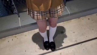 E奶美甲师报复男友 疯狂与3男大乱斗
