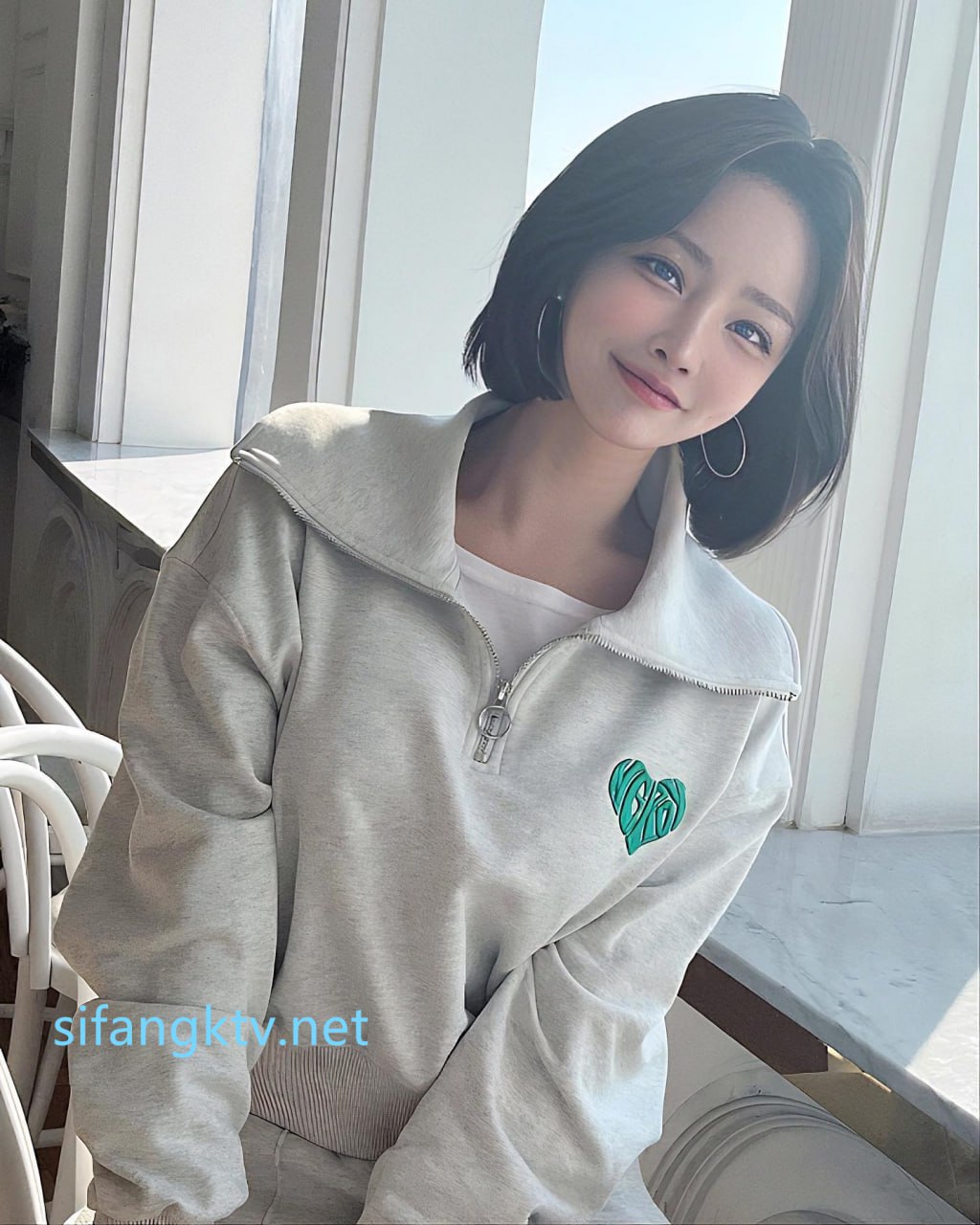 赛尔号大电影雷伊与迈尔斯泄密！上海传媒学院女神性爱私拍流出【完整版78分钟已上传下面】